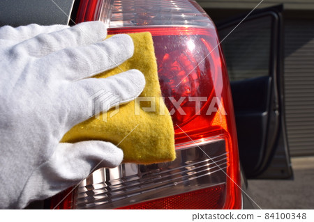 汽車清潔檢查圖像 84100348