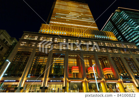 東京都中央區日本橋的街景 日本橋三井塔的夜景 84100822