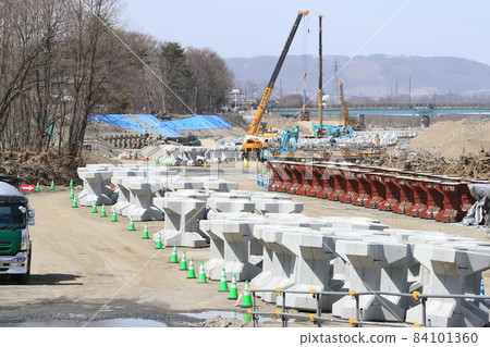 Typhoon No. 19 disaster recovery work Typhoon No. 19 disaster recovery work 84101360