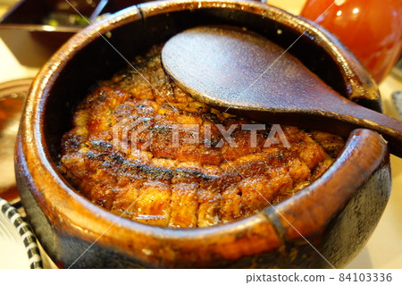 三三吃 三三吃 84103336