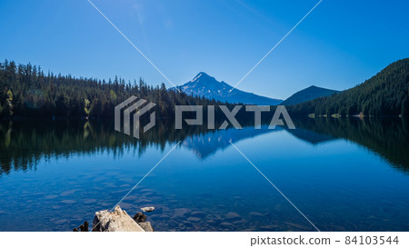 Starry sky in Lost Lake, USA Starry sky in Lost Lake, USA 84103544
