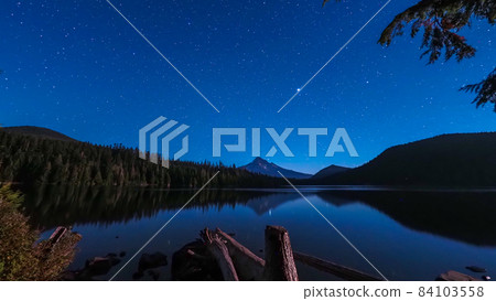 Starry sky in Lost Lake, USA Starry sky in Lost Lake, USA 84103558