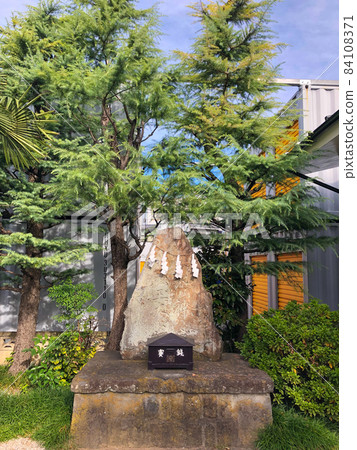 Suijin at the old Nakasendo, Toda no Watari 84108371