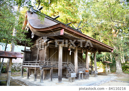 熊之山莊神社（濱宮王子）本殿[和歌山縣那智勝浦町] 84110216