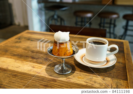 custard pudding 84111198