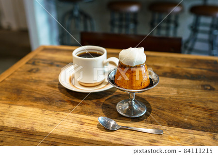 custard pudding 84111215