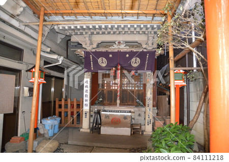 Hoju Inari Shrine 84111218