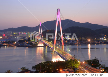 Yeosu Dolsan Bridge Night View Yeosu Dolsan Bridge Night View 84111849