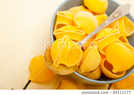 Italian snail lumaconi pasta 84112277