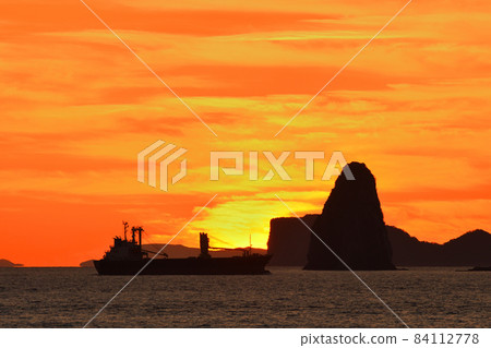 五島灘、角木灘和大角灘的夜景 五島灘、角木灘和大角灘的夜景 84112778
