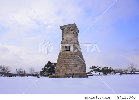 慶州瞻星台雪景 84113346