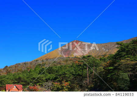 秋天的高千穗山 84119033
