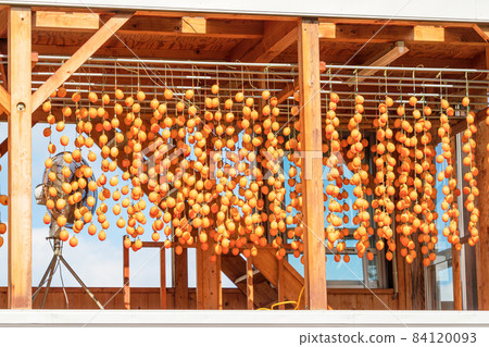 <Shimane Prefecture> Dried persimmon village Dried persimmon Orange persimmon blind <Shimane Prefecture> Dried persimmon village Dried persimmon Orange persimmon blind 84120093
