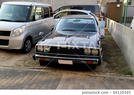 Nissan skyline Nissan skyline 84120385