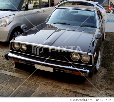 Nissan skyline Nissan skyline 84120386