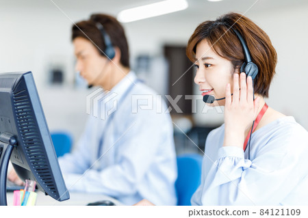 Telephone operator business scene Telephone operator business scene 84121109