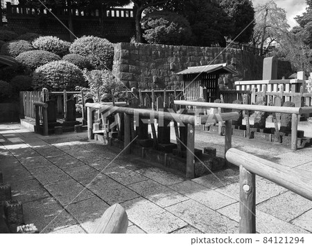 Sengakuji, 品川, 東京 Akaho Yoshishi 公墓 84121294