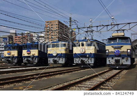 藍色火車牽引機聚集高崎 藍色火車牽引機聚集高崎 84124749