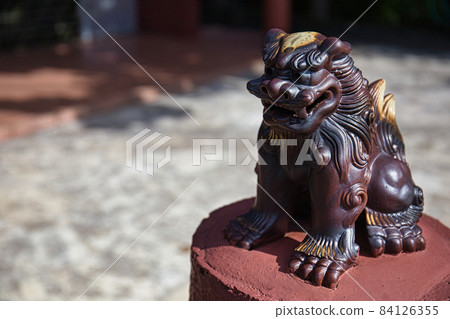 Shisa 和夏天的天空 Shisa 和夏天的天空 84126355