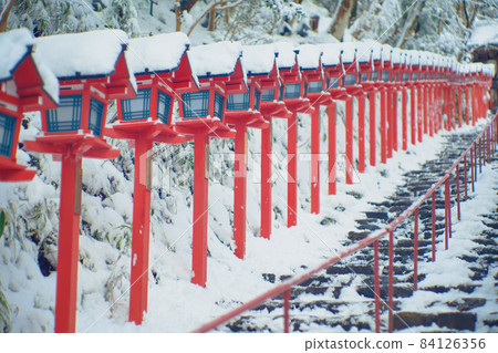有雪的貴船神社 有雪的貴船神社 84126356