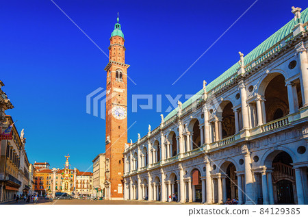Basilica Palladiana renaissance building, Torre Bissara clock tower and Loggia del Capitaniato Lodge 84129385