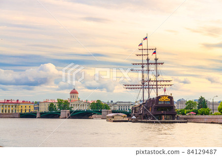 Cityscape of Saint Petersburg Leningrad with bascule Exchange Bridge, sailboat wooden ship 84129487