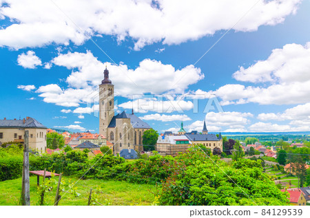 The Church of St James catholic church building with clock tower in Kutna Hora The Church of St James catholic church building with clock tower in Kutna Hora 84129539