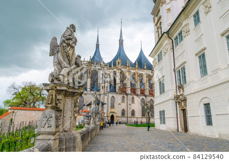 Saint Barbara's Cathedral Roman Catholic church Gothic style building and baroque statues Saint Barbara's Cathedral Roman Catholic church Gothic style building and baroque statues 84129540