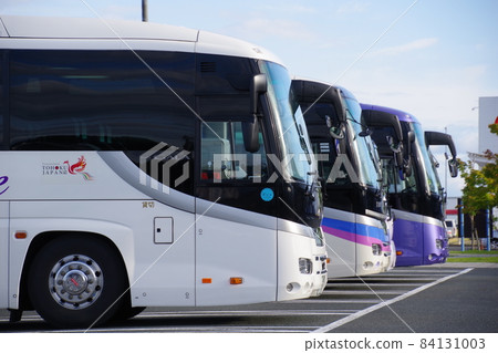 Sightseeing bus to park Business image 84131003