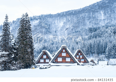 Shirakawago (winter) 84131435