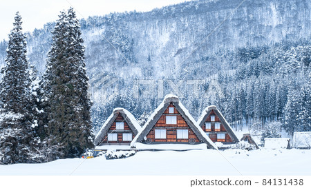 Shirakawago (winter) 84131438