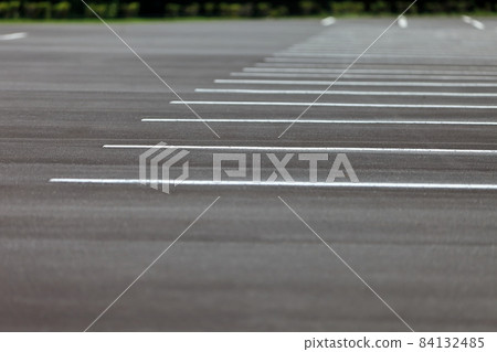 平面停車場圖像 84132485