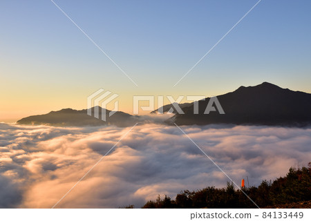 Sea of clouds in the Kiwa basin from Tsuenomine Sea of clouds in the Kiwa basin from Tsuenomine 84133449
