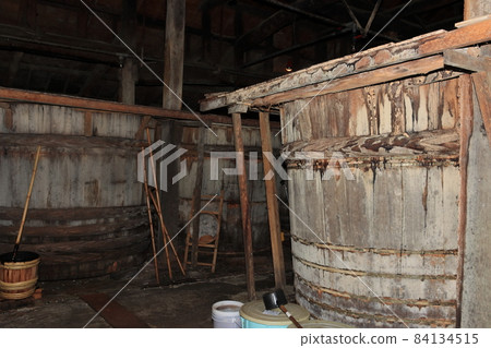 Large wooden barrel of soy sauce brewery 84134515