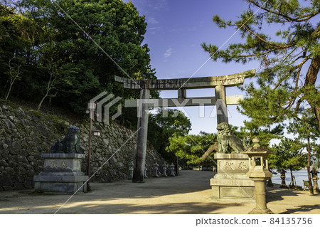 Miyajima Itsukushima Shrine Torii Hatsukaichi City, Hiroshima Prefecture 84135756