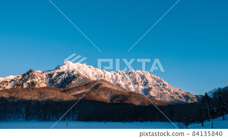 Dawn of Mt. Togakushi (winter) Dawn of Mt. Togakushi (winter) 84135840