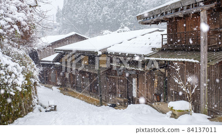 冬天門在冬天 冬天門在冬天 84137011