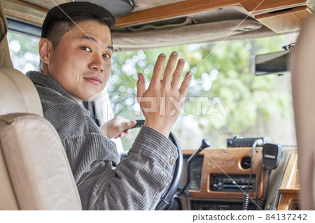 年輕人，開車，開車，露營，露營，旅遊，愛好，休閒，休閒，戶外，露營，露營裝備，韓語 84137242