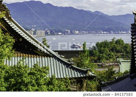 來自廣島縣宮島廿日市市大聖院的宮島渡輪 84137583