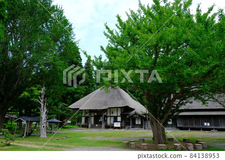 The main hall of Usu Zenkoji Temple in Date City, Hokkaido The main hall of Usu Zenkoji Temple in Date City, Hokkaido 84138953