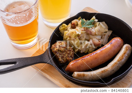Sausage and beer beer 84140801