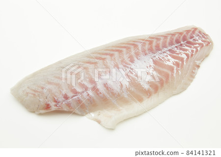 Half body of red sea bream for sashimi 84141321
