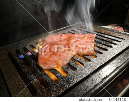 上腰烤肉 84142128