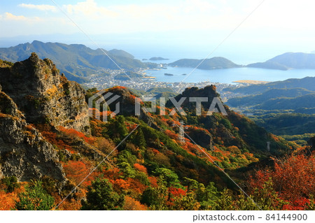 [香川縣] 天氣晴朗的寒華溪的紅葉 84144900