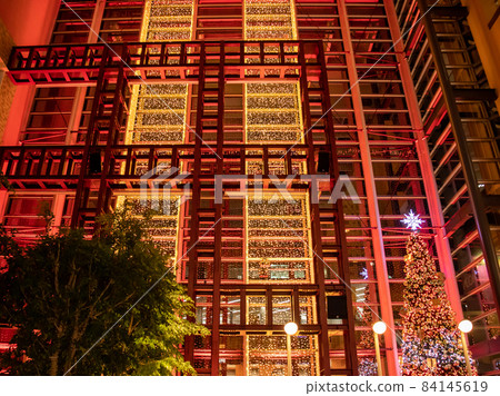 Christmas illuminations in front of Hashimoto station 84145619