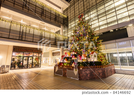 Tamaplaza 站聖誕燈飾 84146692