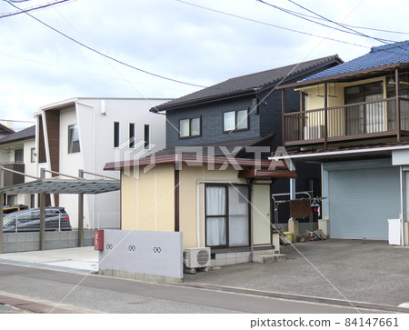 House House 84147661