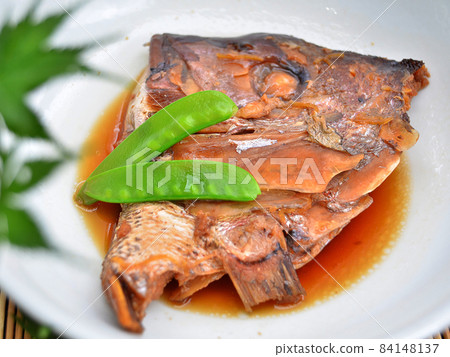 Boiled sea bream head Boiled sea bream head 84148137
