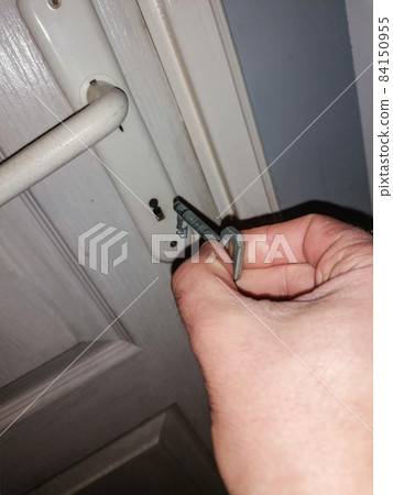 unlocking the door unlocking the door 84150955