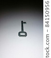 the key on the table 84150956
